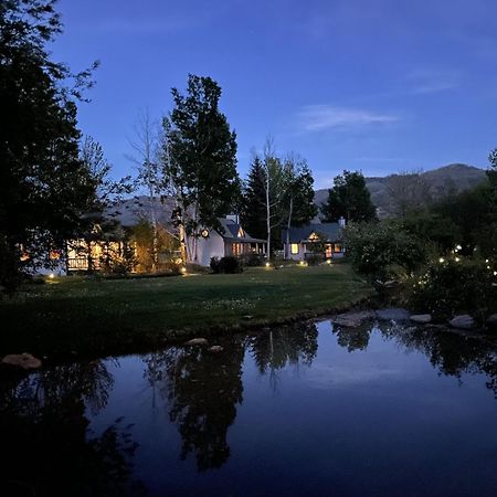 Apple Orchard Inn Hermosa Eksteriør billede